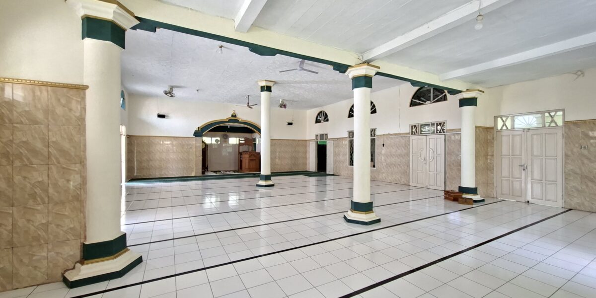 Tampak dalam Masjid
